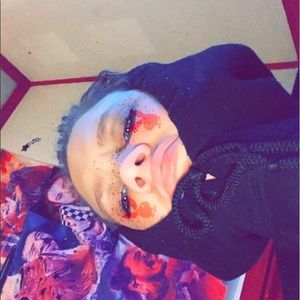 Meet your Posher, Cameron